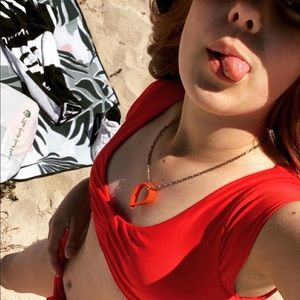 Meet your Posher, Emma-lee